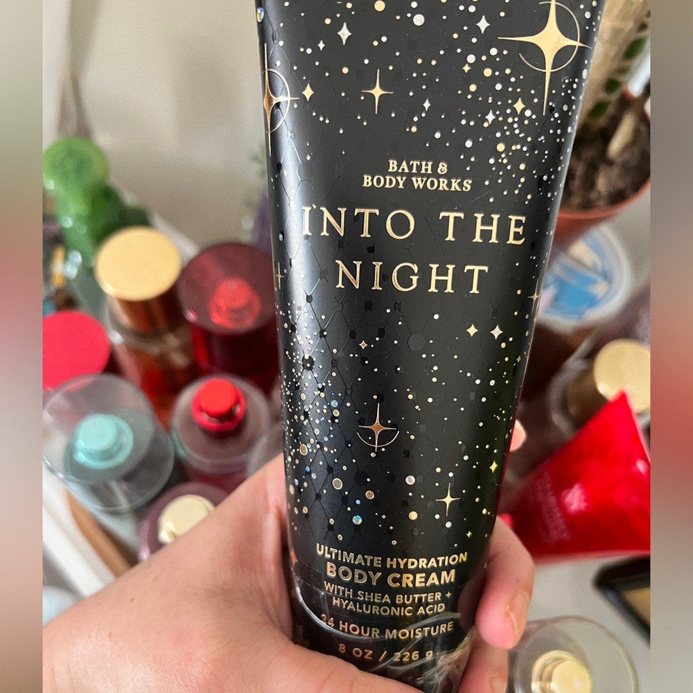 Bath & Body Works Into the Night Body Cream